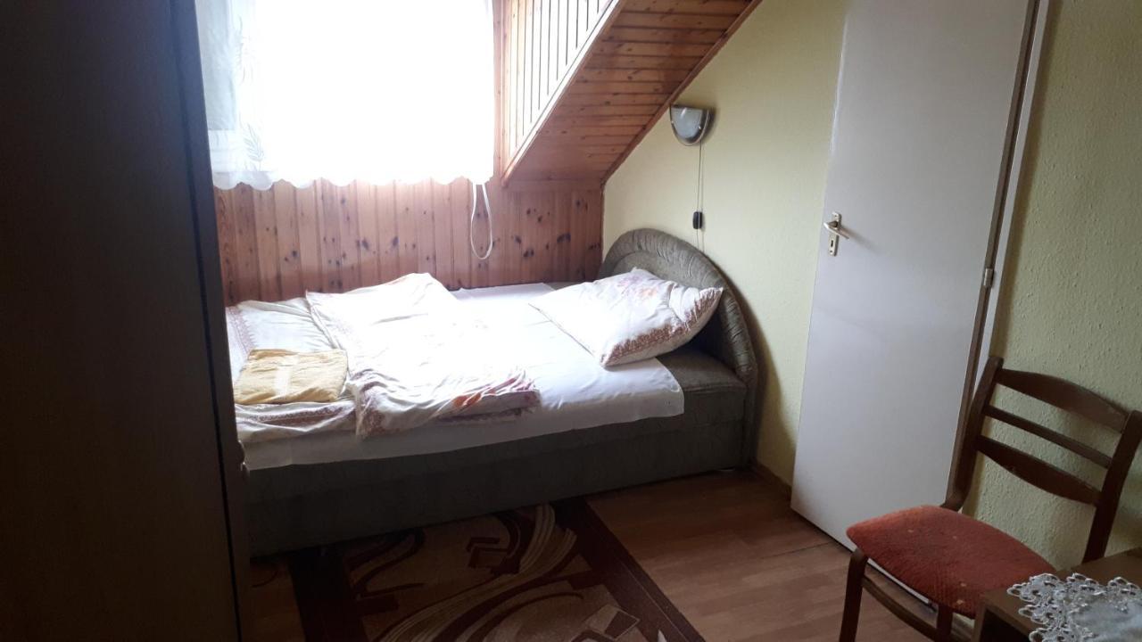 Napsugar Panzio Hotell Vác Eksteriør bilde